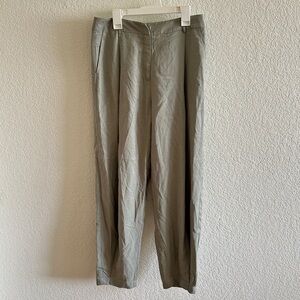 Lattelier Women's Dusty Green Pleated Relaxed Fit Business Casual Linen Trousers